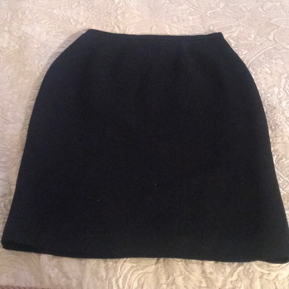villager Dresses & Skirts - Villager Black Pencil Skirt NWOT 4P 4 Petite
